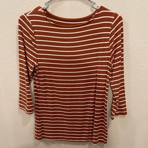 A new day woman’s knit t-shirt size XS